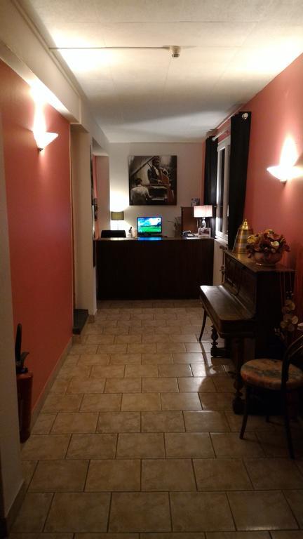 Auberge De La Marquise Arnac-Pompadour Kültér fotó
